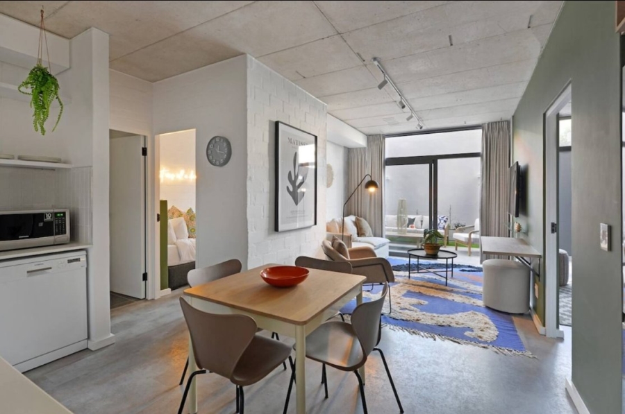 2 Bedroom Property for Sale in Sea Point Western Cape